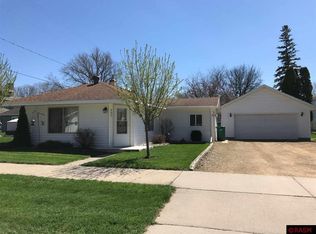 203 Troendle St SE, Mapleton, MN 56065