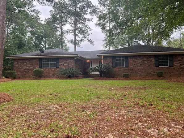 595 S 6th St, Jesup, GA 31545