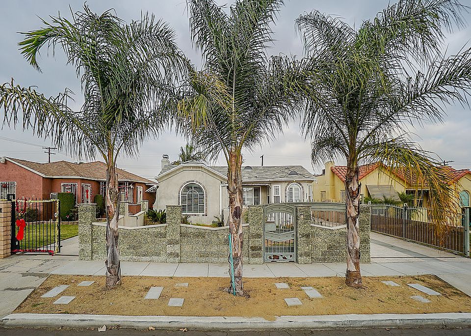 1st image of 2051 W 80th St