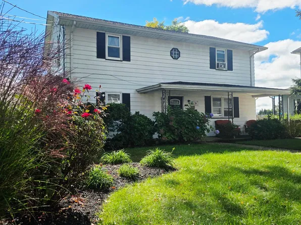 312 Conover St, Burlington, NJ 08016