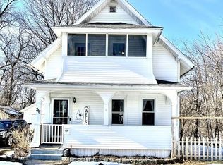 218 Prospect St, Chicopee, MA 01013