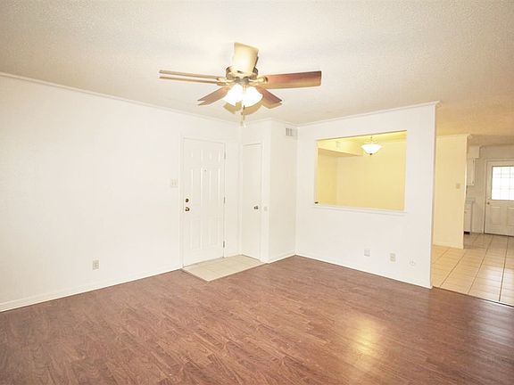 3rd image of 17 Audubon Pl