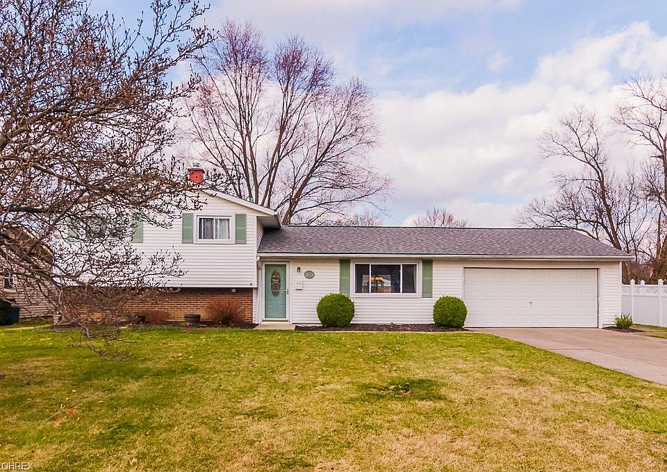 1st image of 28392 Spruce Dr
