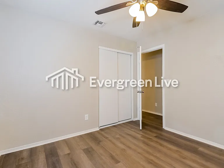 1801 W Calle Guadalajara — Photo 12