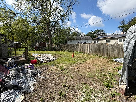 2nd image of 1503 Garden Hills Dr