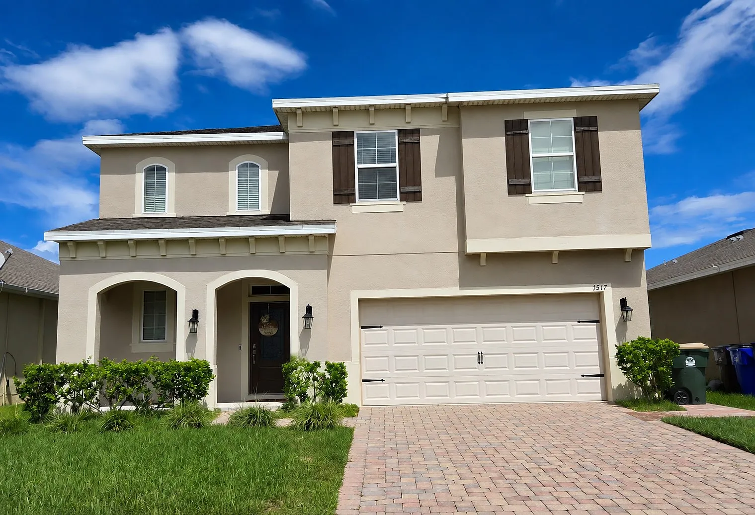 4 bed, 2082 sqft, $2,550 — Photo 1