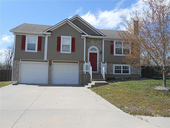 2nd image of 1714 NW Minos Dr