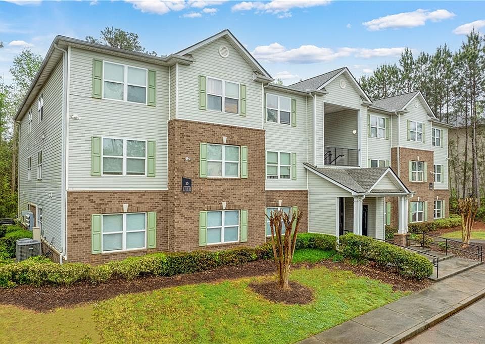 1st image of 13202 Fairington Ridge Cir