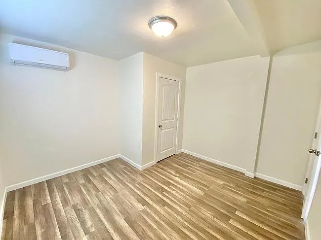 1620 W Colorado St — Photo 6