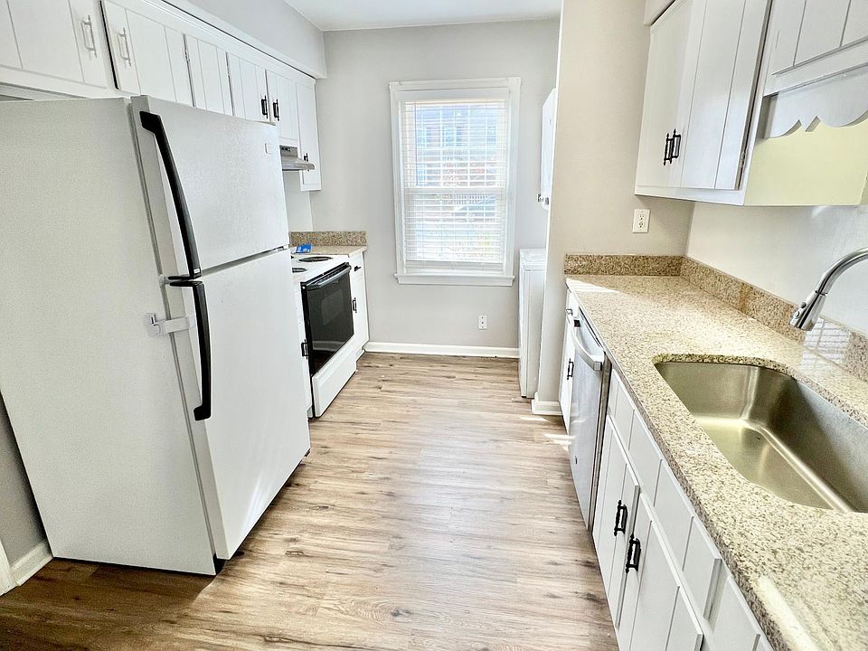 1st image of 5232 Clover Hill Dr