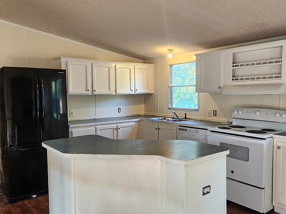 Kitchen across from Living Room.