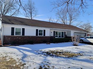 1901 W Woodmont Dr, Muncie, IN 47304