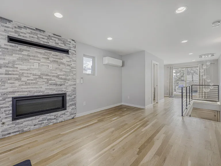 4500 Utica St — Photo 23