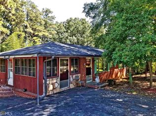 5877 Ridge Dr SE, Smyrna, GA 30126