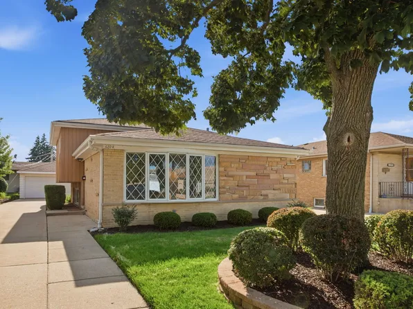 6204 N Emerson St, Rosemont, IL 60018