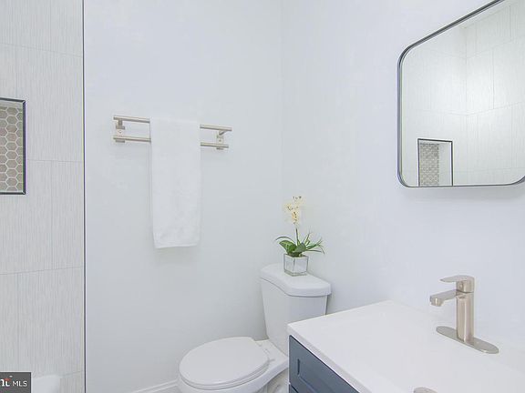 5th image of 1629 W Virginia Ave NE APT 3