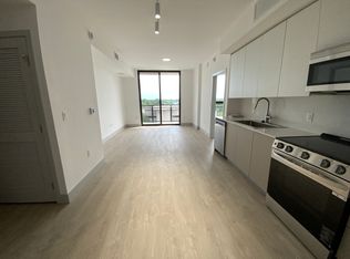 1211 NE 129th St #B4, Miami, FL 33161