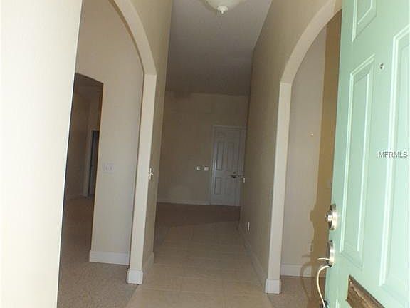 4th image of 682 Country Walk Ct