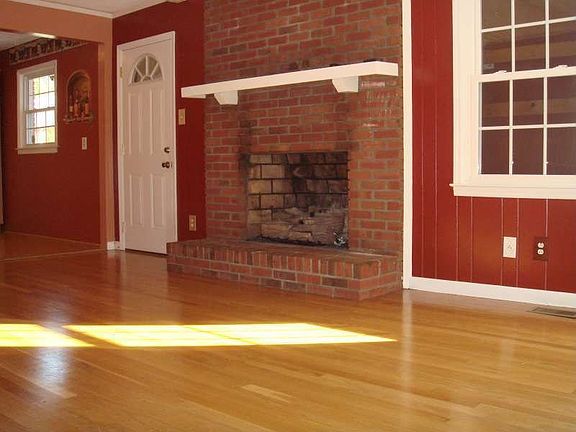 2nd image of 605 Sharondale Ct
