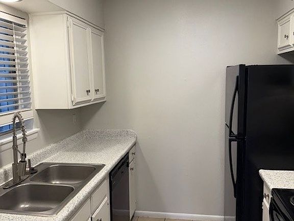 3rd image of 1543 Babcock Rd #80803