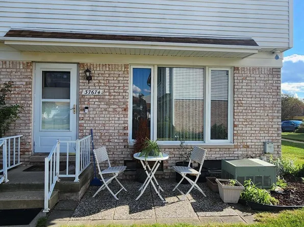 37674 Colonial Dr, Westland, MI 48185
