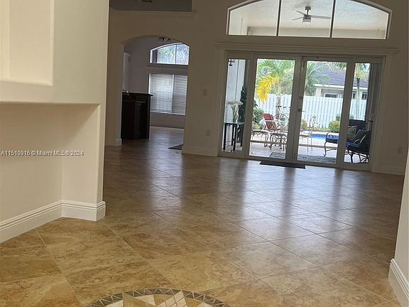 3rd image of 2324 NW 192nd Ave