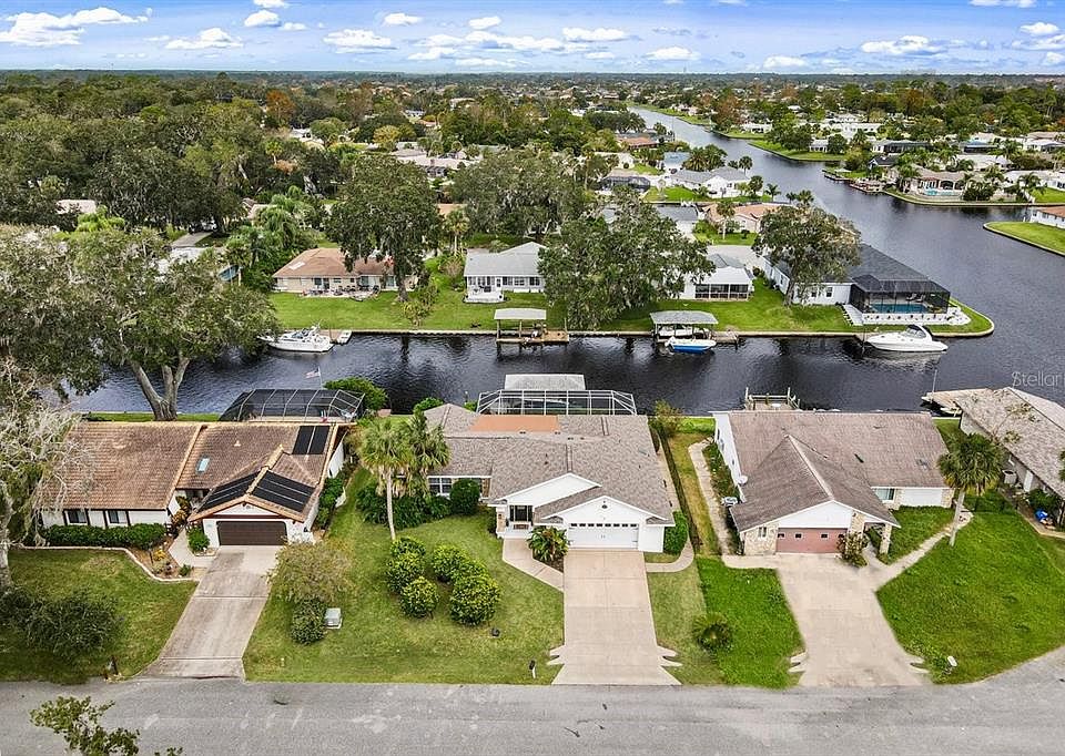 1st image of 18 FANWOOD COURT