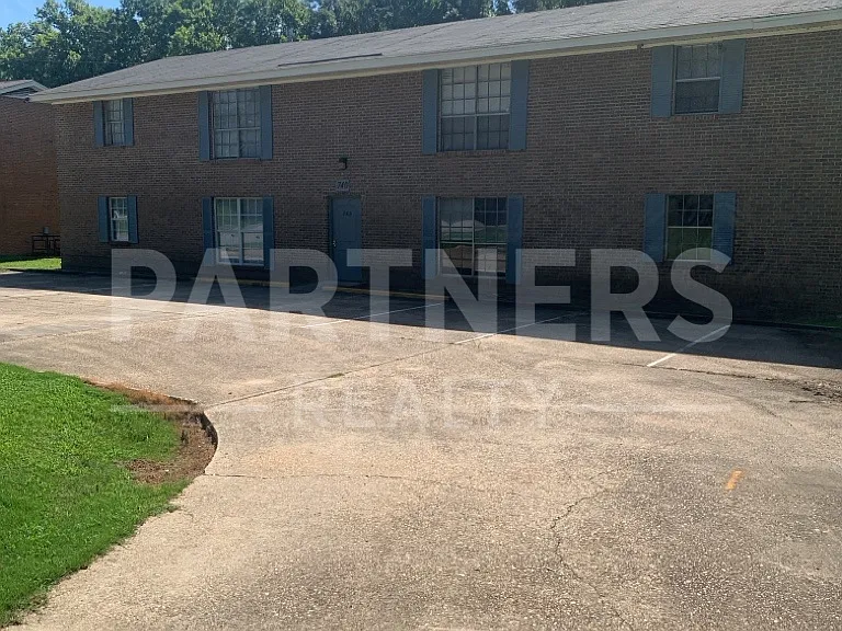 740 Coliseum Blvd — Photo 17