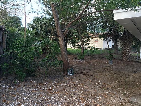 3rd image of 6405 Aladdin Dr