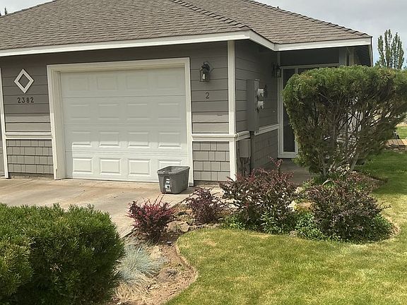 2nd image of 2382 NE Mary Rose Pl APT 2