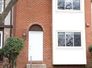 408 Giles Pl, Sterling, VA 20164