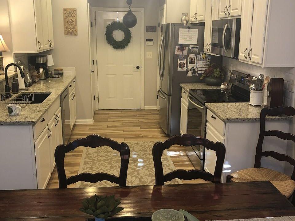 1st image of 11071 Castlemain Cir E
