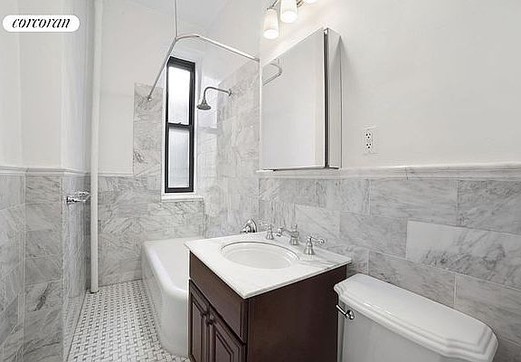 5th image of 57 W 75th St APT 4G