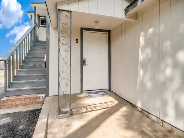 905 W Abram St, Arlington, TX