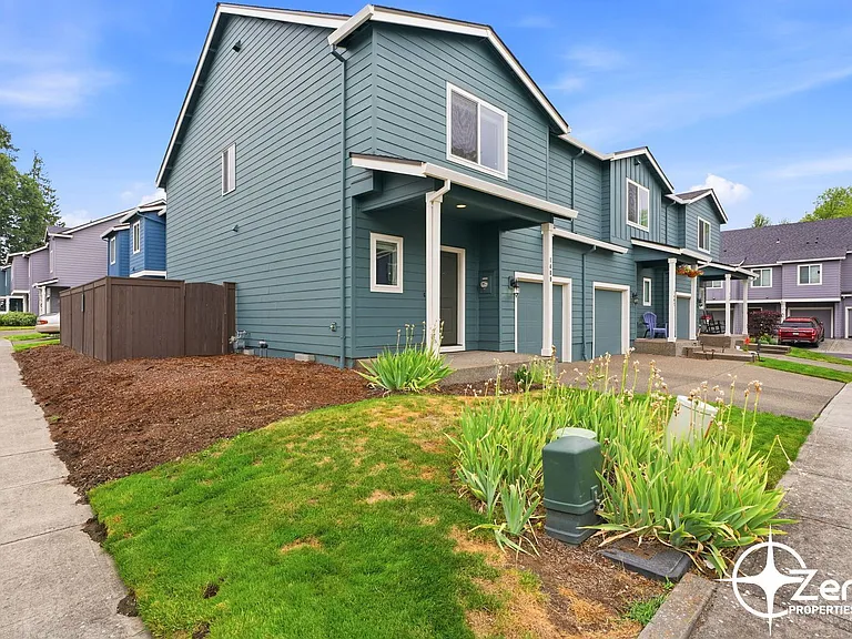 1400 NE 85th Way — Photo 2