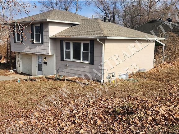 4th image of 11415 Ditman Ave