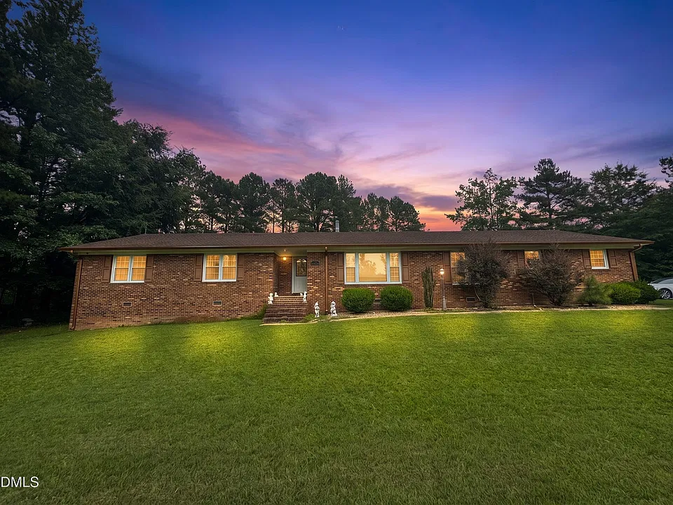 1700 Hawley School Rd