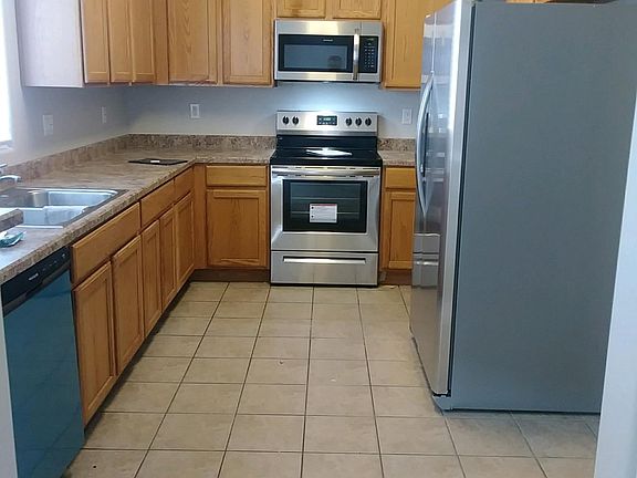5th image of 1015 S Val Vista Dr Unit 3