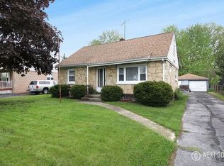 6819 S 78th Ave, Bridgeview, IL 60455