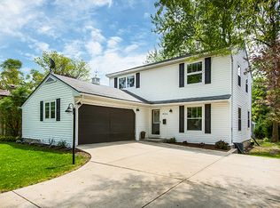 406 Parkway Dr, Wheaton, IL