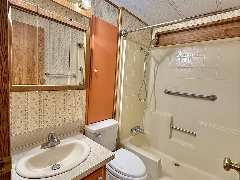 13478 E 47th Ln #A — Photo 12