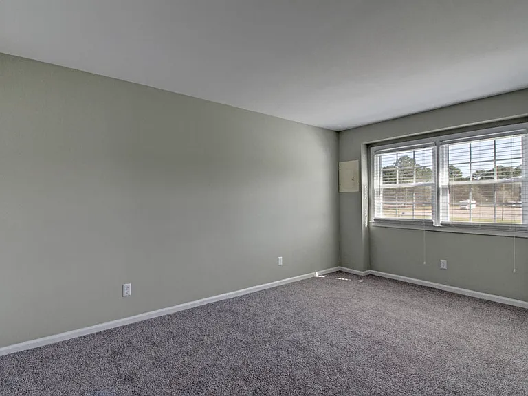 2112A Criston Dr — Photo 13