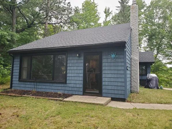 9507 Washington Rd, Saint Helen, MI 48656