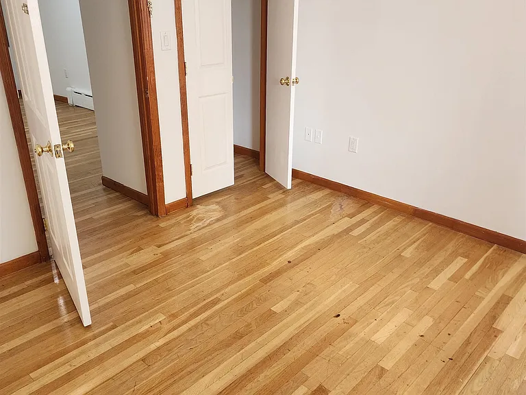 812 22nd St #3R — Photo 16
