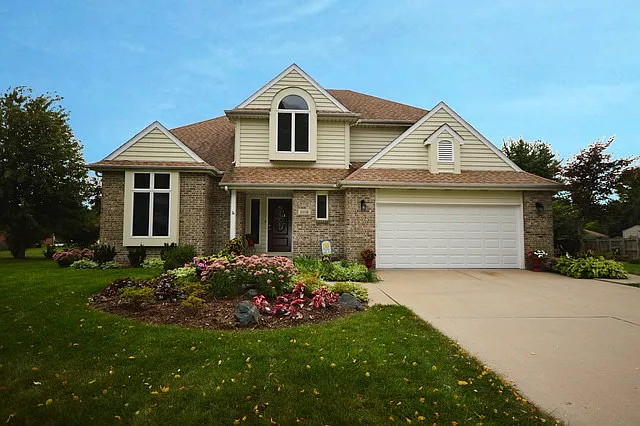 1110 Ravinia Ct photo 1