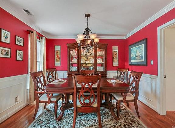5th image of 4734 Rollingwood Ln