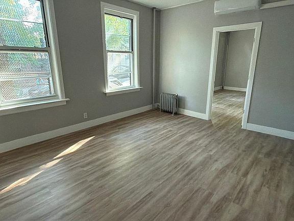 2nd image of 1151 Grant Ave #2E