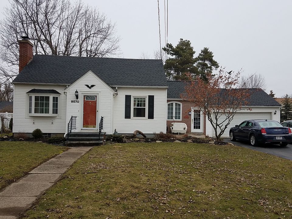 1st image of 9570 Hartwig Dr