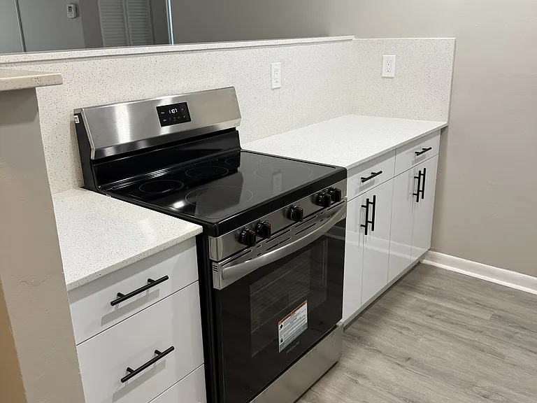 1850 N Congress Ave #207 — Photo 1