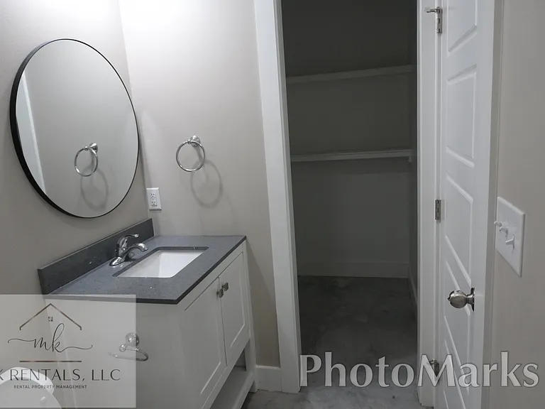 717 5th Ave #717 — Photo 15